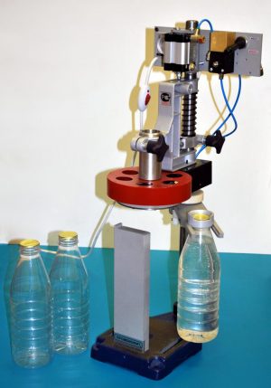 Модификация УСС-2ПН(Н) для заварки горловин пластиковых молочных бутылей.